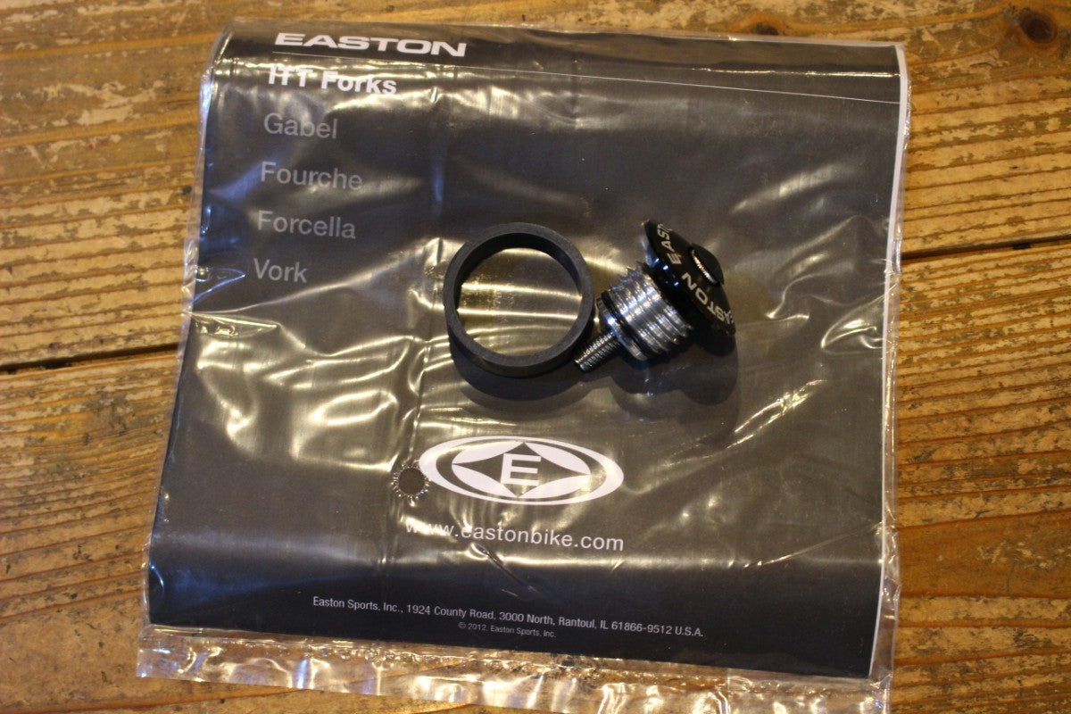 未使用 イーストン EASTON EC90XD カーボン フロントフォーク 700C