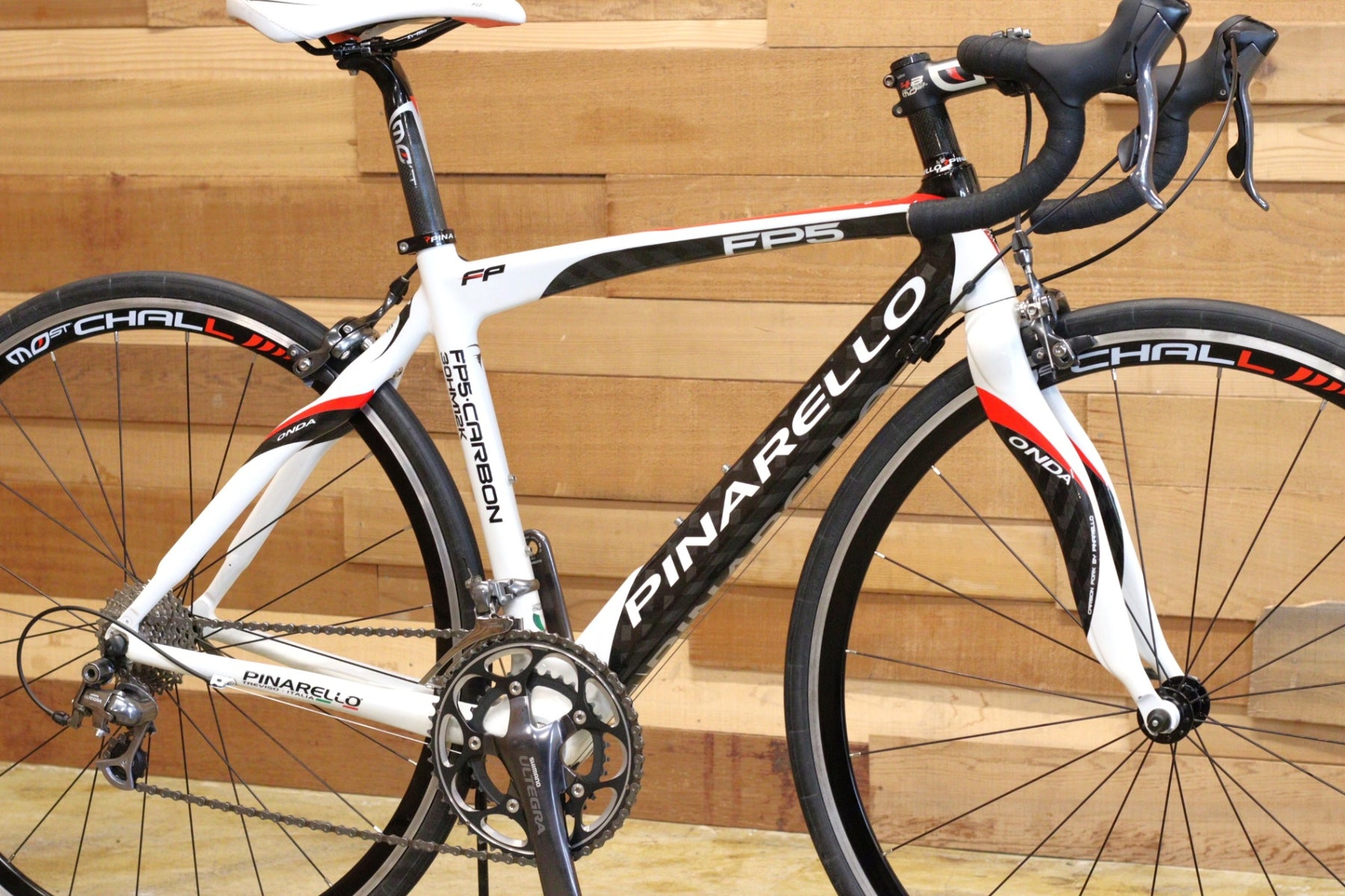 PINARELLO FP5 FSA一体型カーボンハンドル アルテグラ組 デュラ ピナレロ PINARELLO FP5 2008 425サイズ シマノ アルテグラ 6600 10S