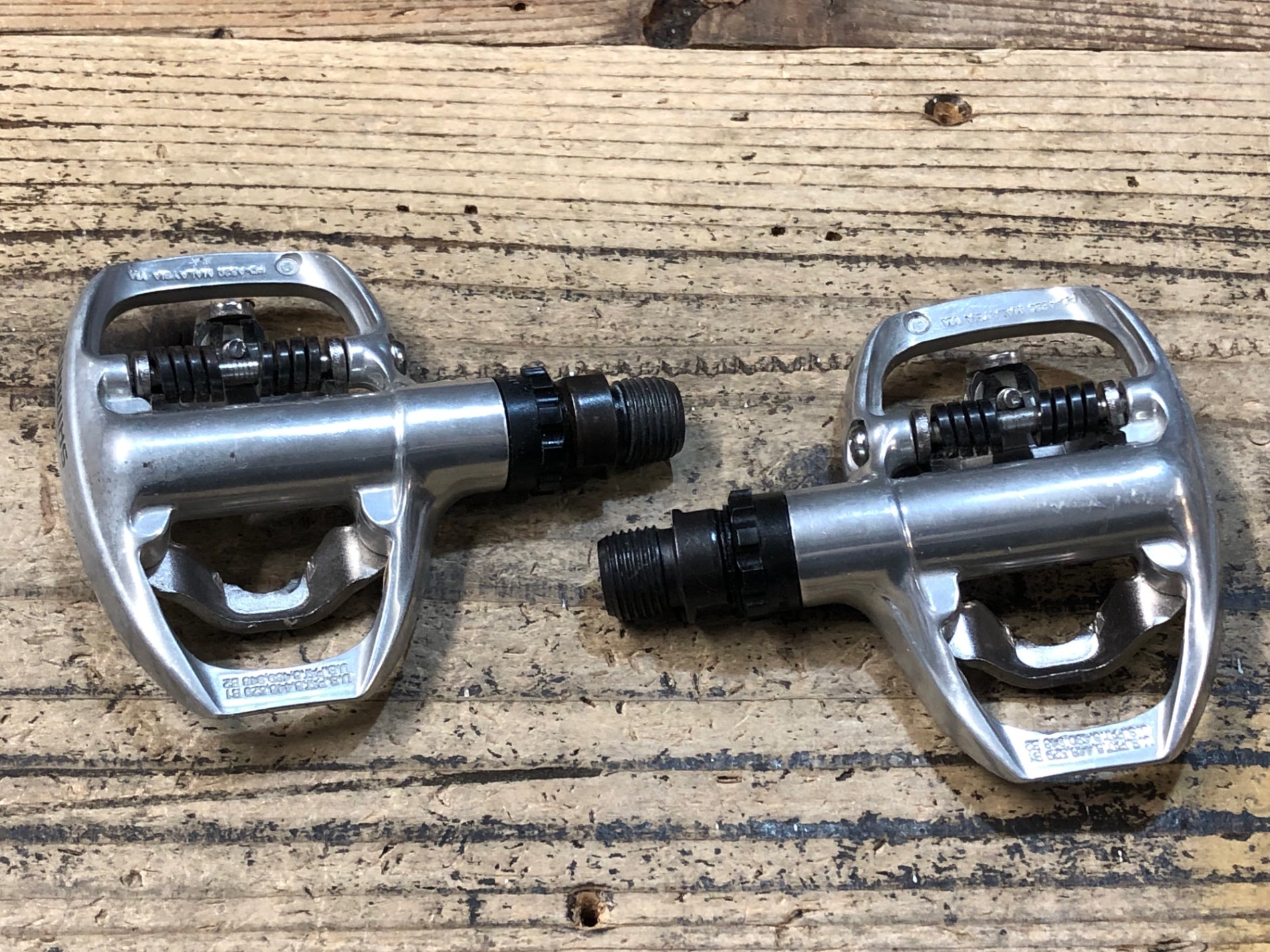 JX056 シマノ SHIMANO PD-A520 ビンディングペダル SPD シルバー