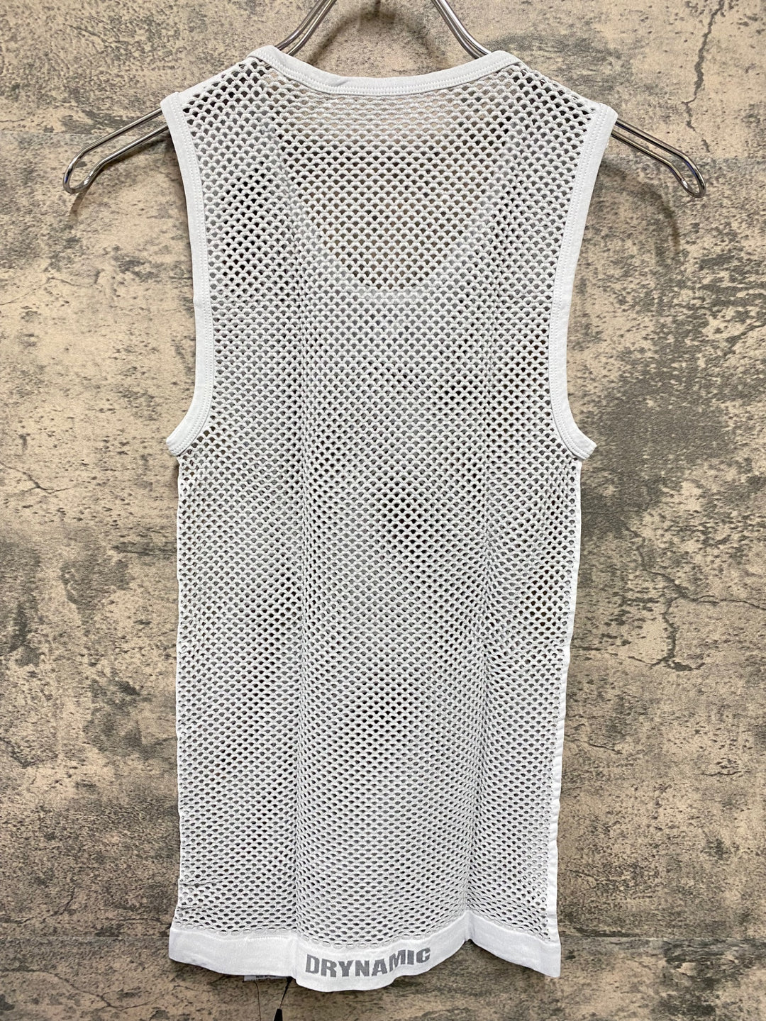 JY629 ミレー MILLET ノースリーブ ベースレイヤー 白 S/M メッシュ 未使用