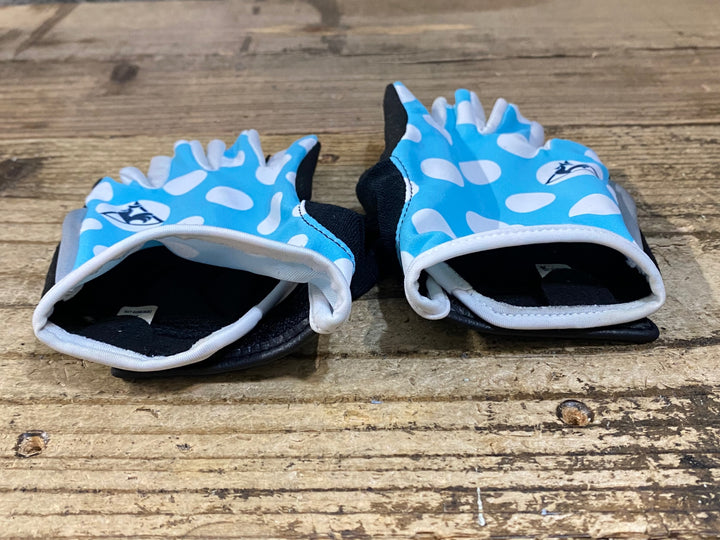 KE839 ルコックスポルティフ le coq sportif 指切り グローブ 水色 黒 S