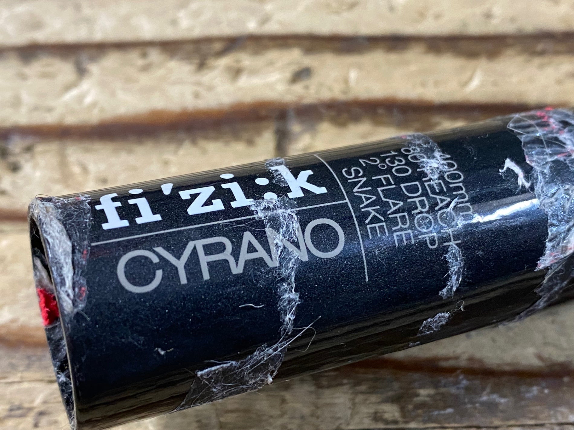 KF733 フィジーク fizik シラノ CYRANO R1 カーボン ドロップハンドル