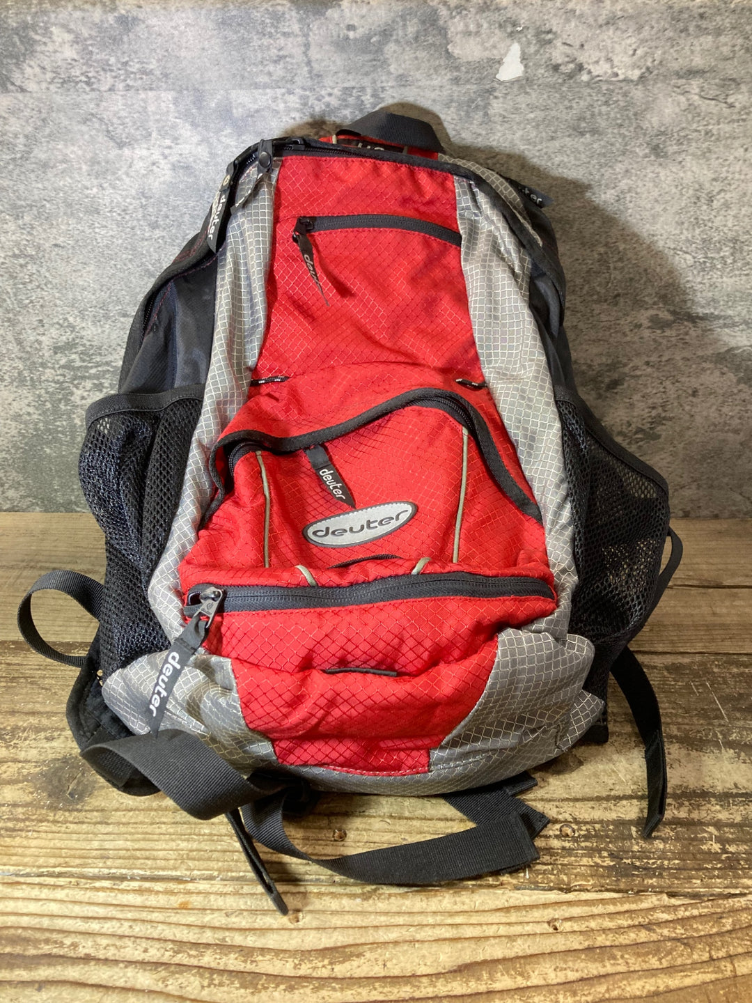 JR175 ドイター deuter SUPER BIKE S リュックサック バックパック 黒赤