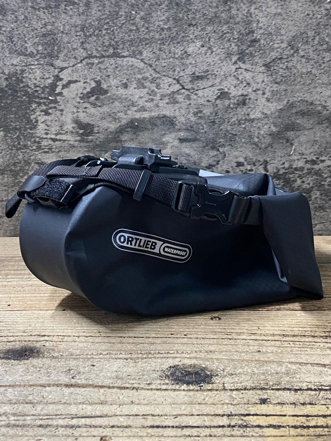 KH786 オルトリーブ ORTLIEB サドルバッグ グレー
