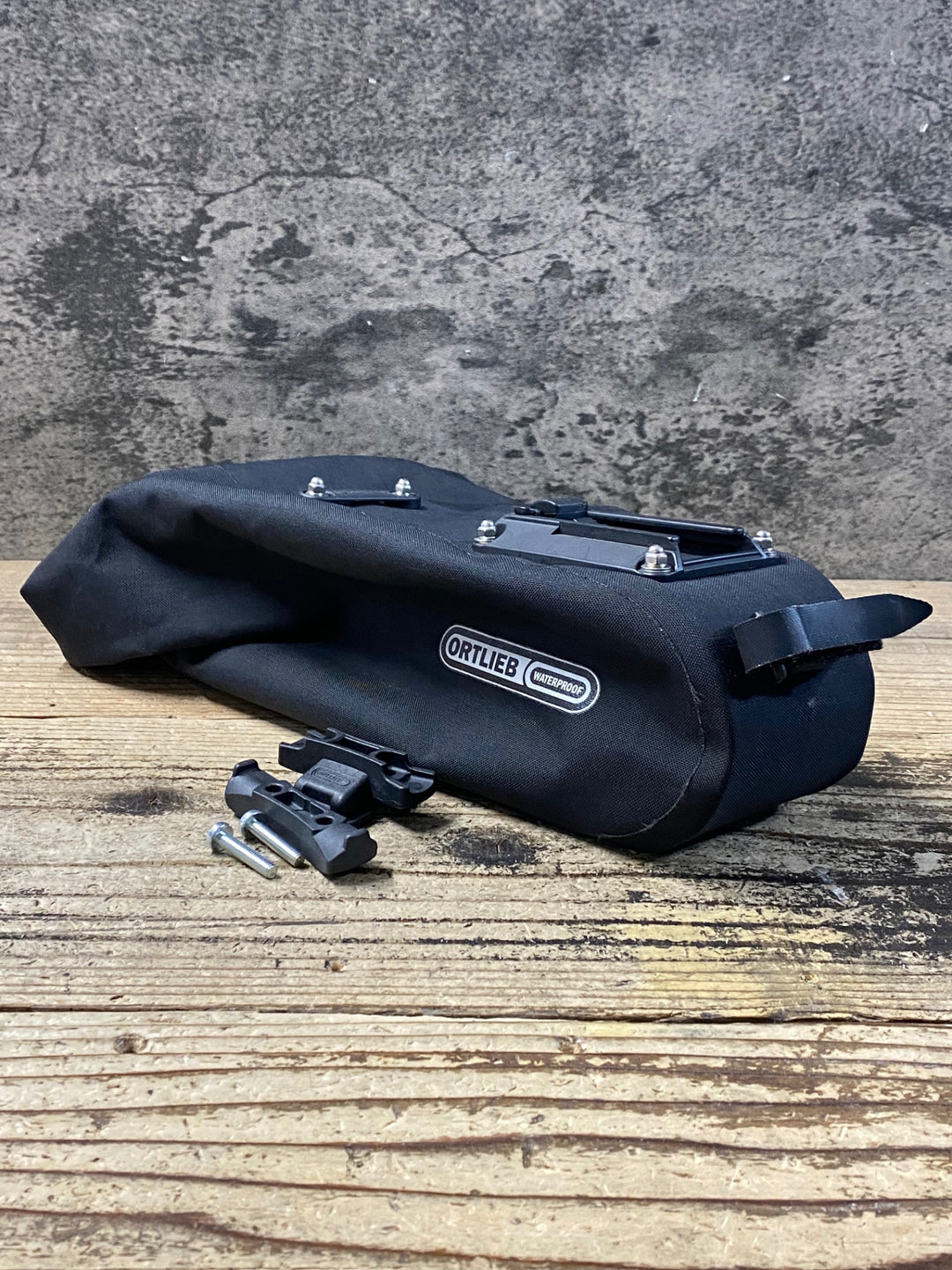KD088 オルトリーブ ORTLIEB サドルバッグ 黒