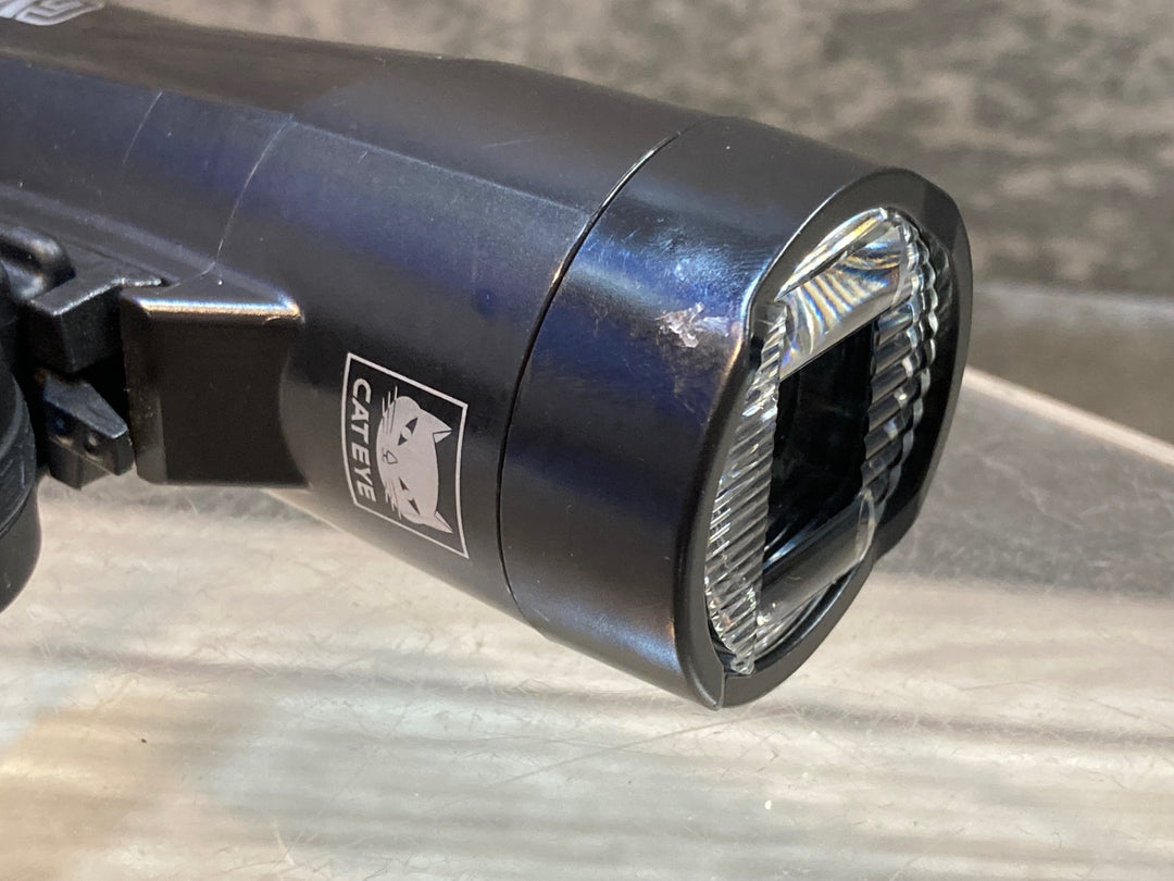 JU671 キャットアイ CATEYE GVOLT70 TL-LD620 ライト 点灯確認済