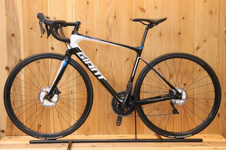 ジャイアント GIANT ディファイ DEFY ADVANCED 2 2017年モデル Mサイズ シマノ 105 R7020 11S カーボン ロードバイク 【芦屋店】