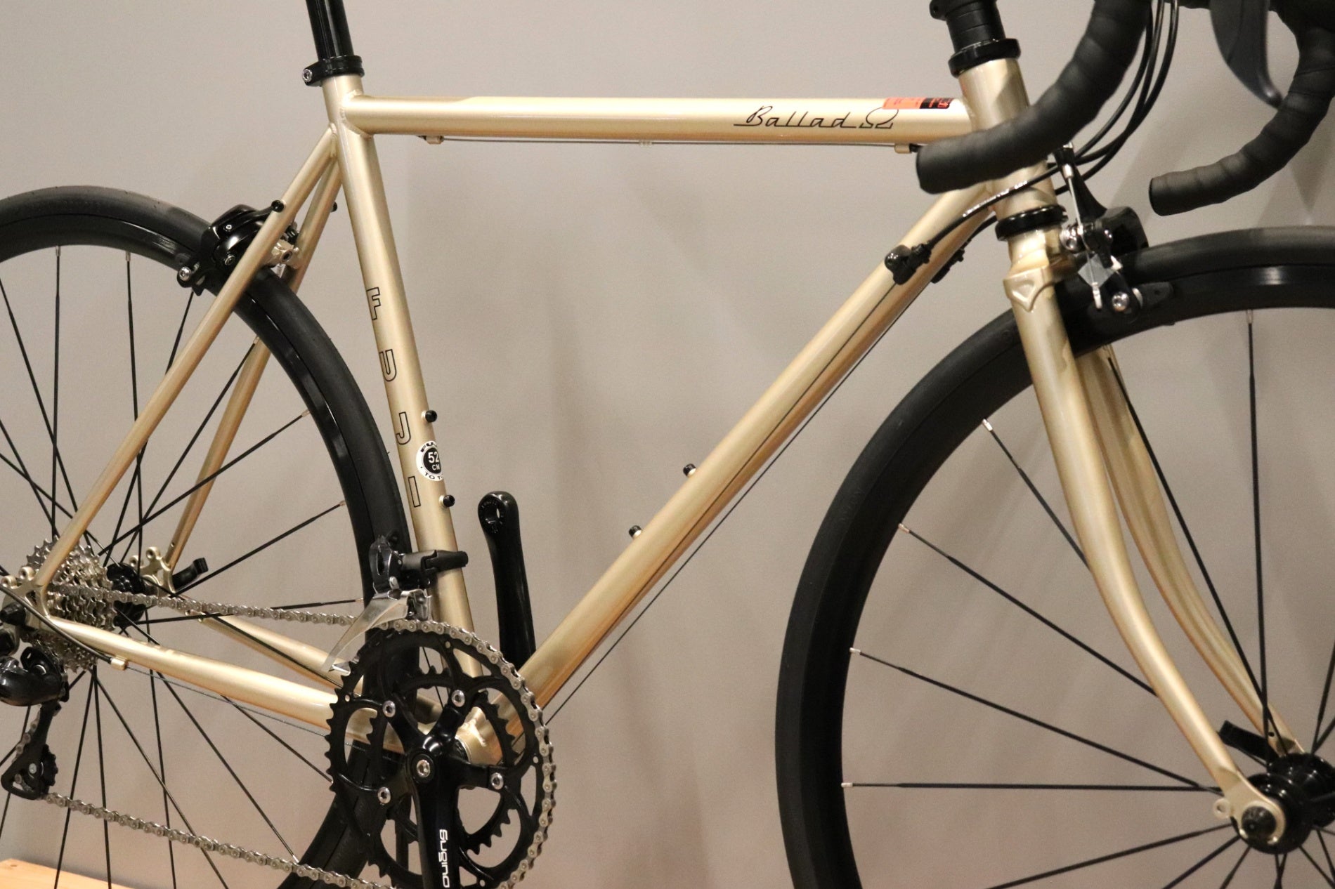 フジ FUJI バラッド オメガ BALLAD Ω 2022モデル 52サイズ シマノ ソラ