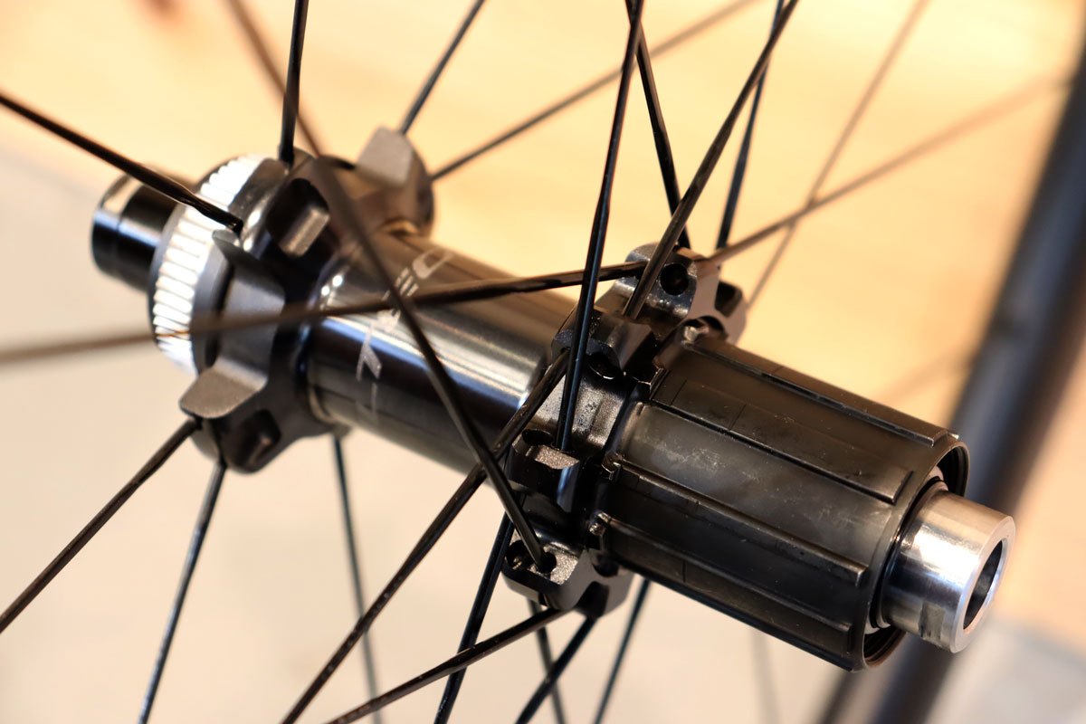 シマノ Shimano アルテグラ ULTEGRA WH-R8170 C36 カーボン