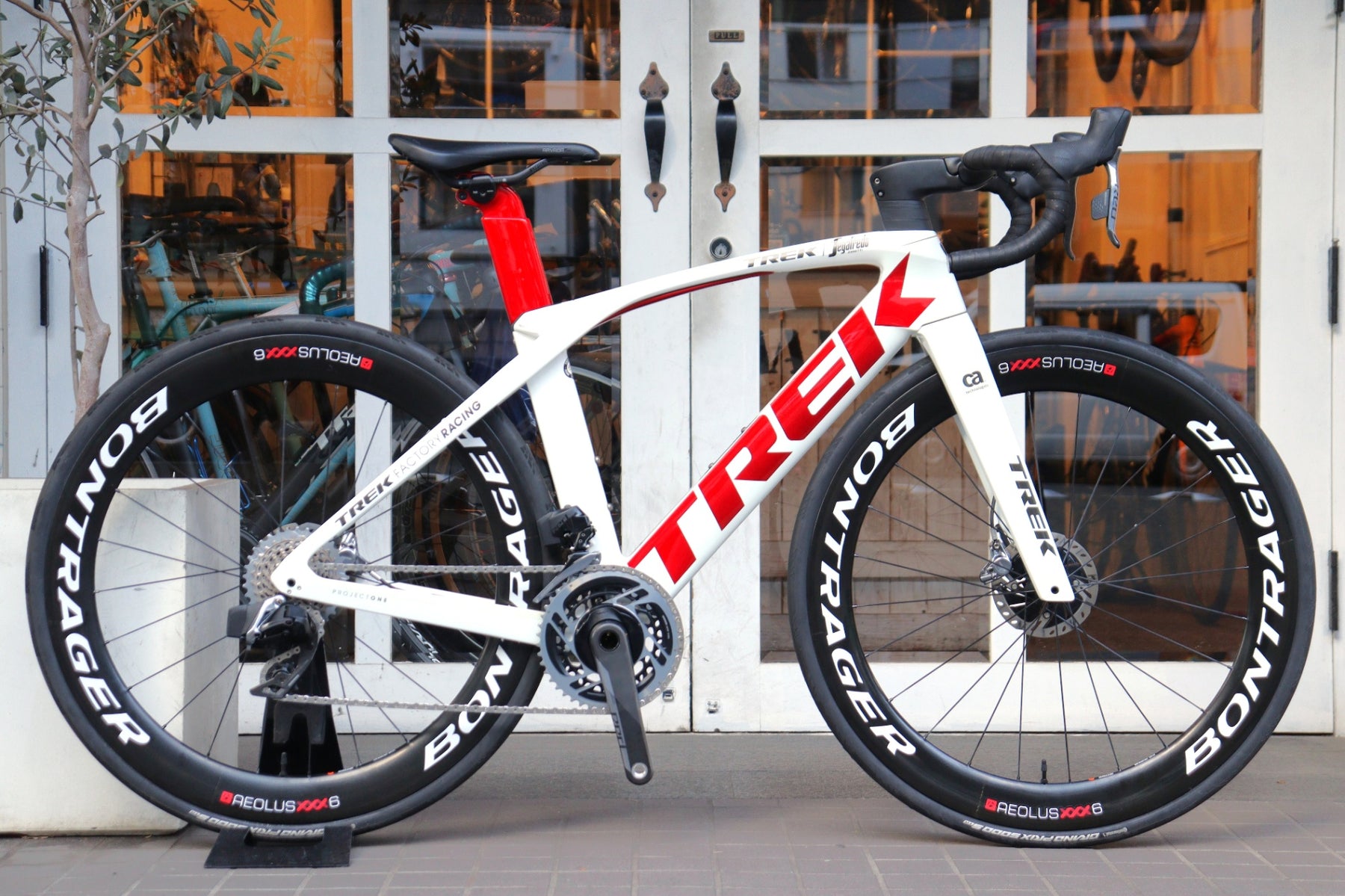 トレック TREK マドン MADONE SLR DISC GEN6 P1 2019モデル 52サイズ