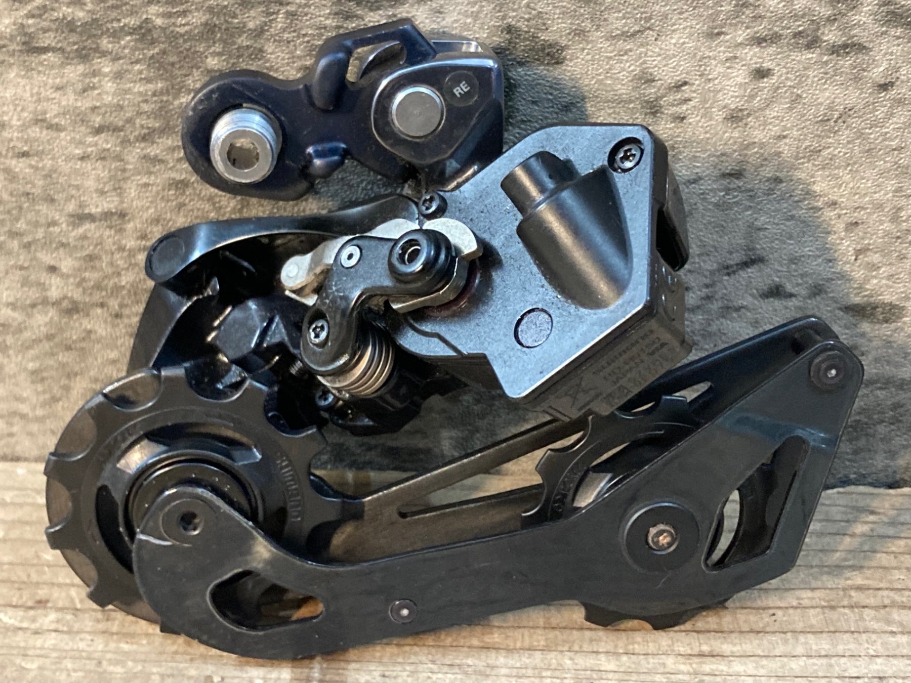 Dura-Ace is RD-R9150 Di2 リアディレイラー JY945 シマノ SHIMANO デュラエース DURA-ACE RD-R9150 リア