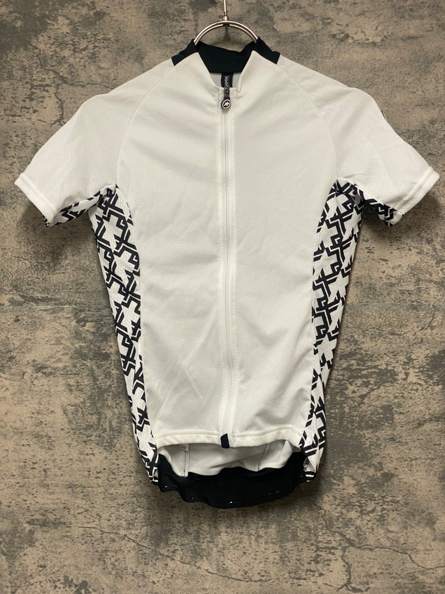 アソス サイクルジャージ ホワイト　ASSOS KI104 アソス ASSOS UMA GT SS Jersey EVO 半袖 サイクルジャージ 白黒