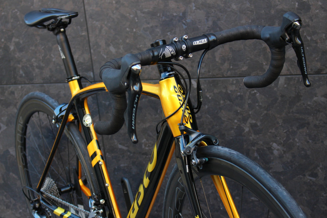 グスト GUSTO RCR TEAM DURO TL 2020モデル Mサイズ シマノ アルテグラ R8000 11S カーボン ロードバイク  ATTAQUE CARBON 45 【福岡店】