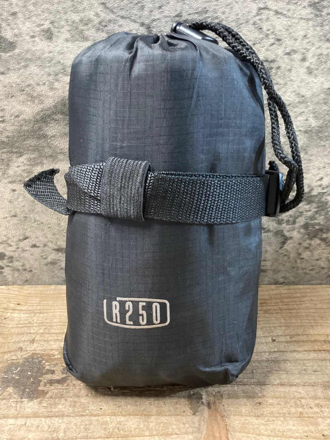 KD757 R250 縦型軽量輪行袋 黒