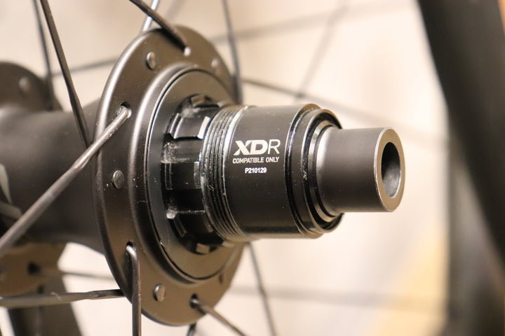 ジップ ZIPP 303 FIRECREST DISC カーボン チューブレスレディ スラム XDRフリー ホイールセット 【さいたま浦和店】