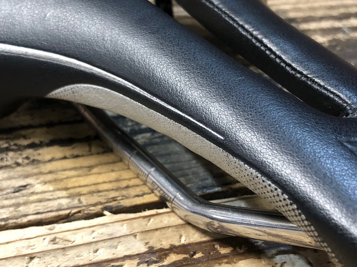 KC787 セライタリア Selle Italia フライト フロー FLITE FLOW Titanium サドル チタンレール 黒