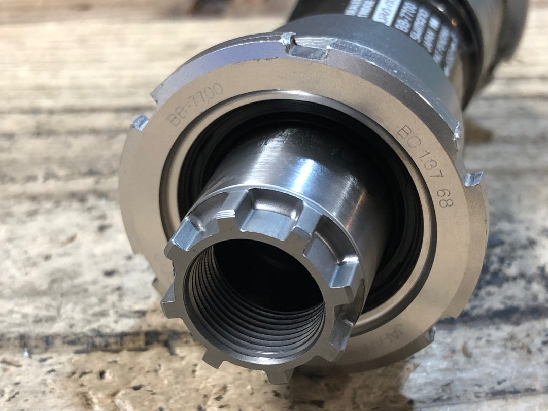 JK854 シマノ SHIMANO デュラエース DURA-ACE BB-7700 JIS 109.5mm
