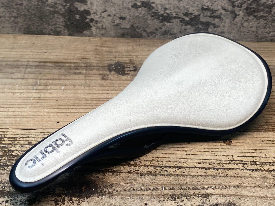 JO921 ファブリック FABRIC エアバス AIRBUS ALM サドル カーボンレール 白 実測140mm