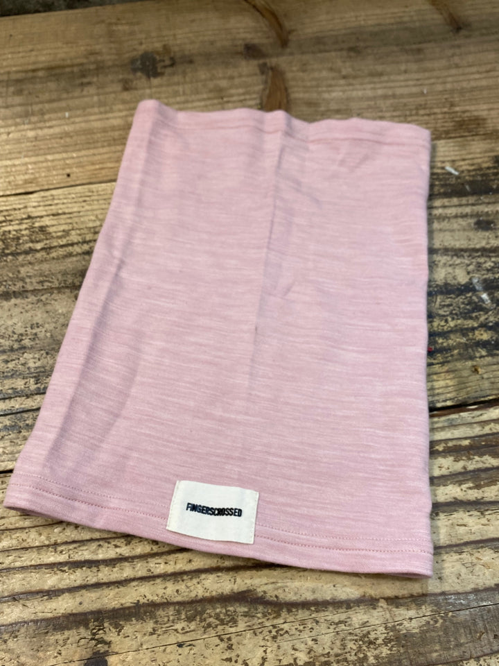 JV790 FINGERSCROSSED ネックカバー ピンク