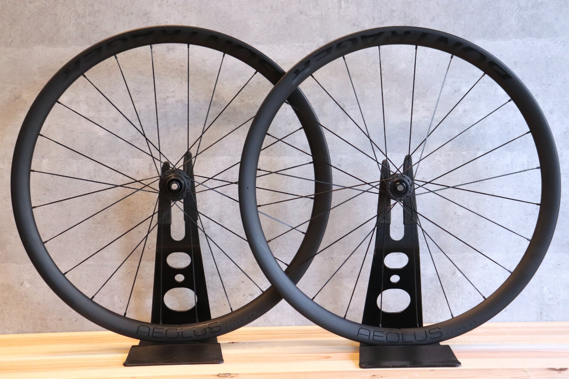 ボントレガー BONTRAGER アイオロス エリート AEOLUS ELITE 35 TLR