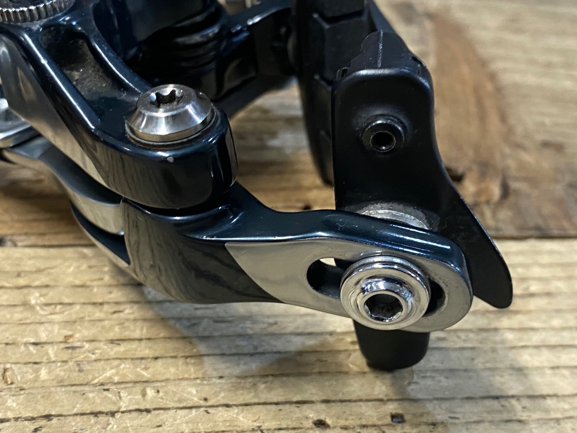 JP671 シマノ SHIMANO デュラエース DURA-ACE BR-9000 キャリパー