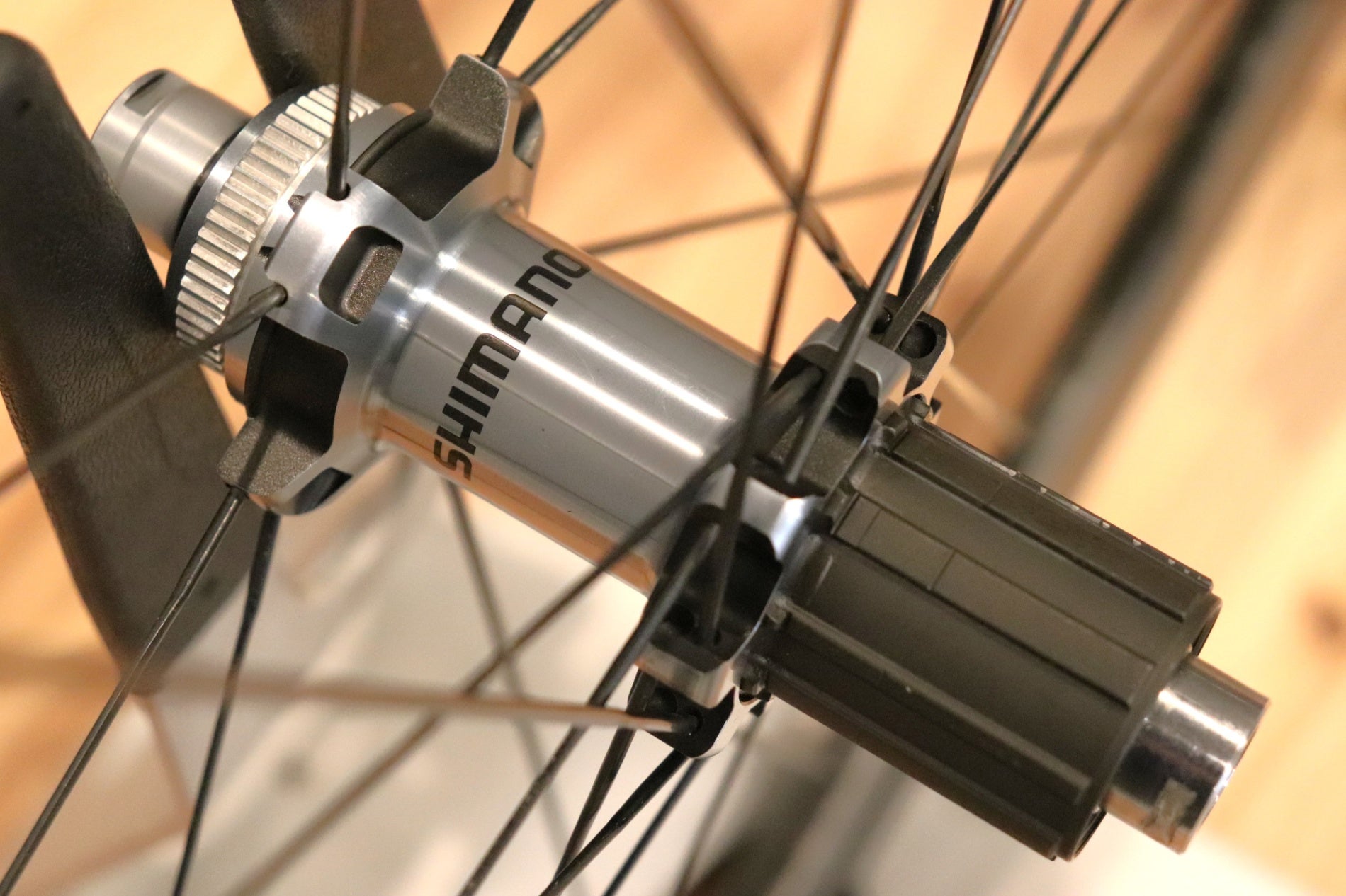 シマノ SHIMANO WH-RS770 アルミ カーボン チューブレスレディ