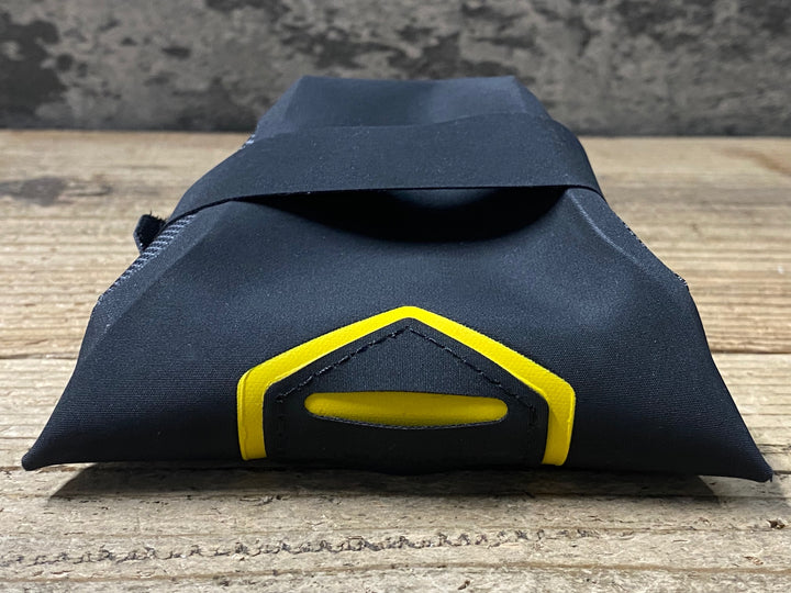 KQ390 アピデュラ APIDURA サドルバッグ グレー