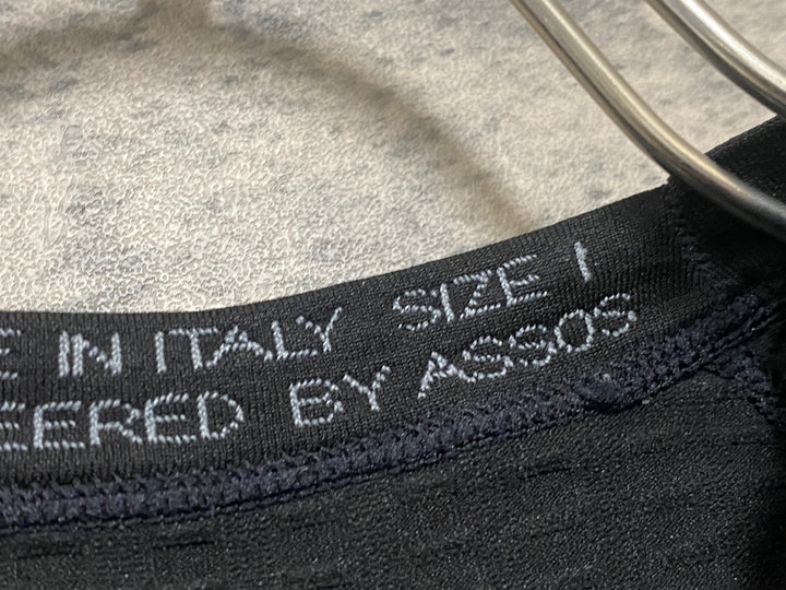 KA899 アソス ASSOS SKINFOIL SPRING 半袖 ベースレイヤー 黒 Ⅰ