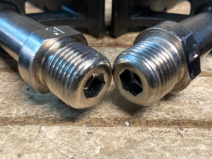 JN041 三ヶ島 MKS コンパクト compact フラットペダル