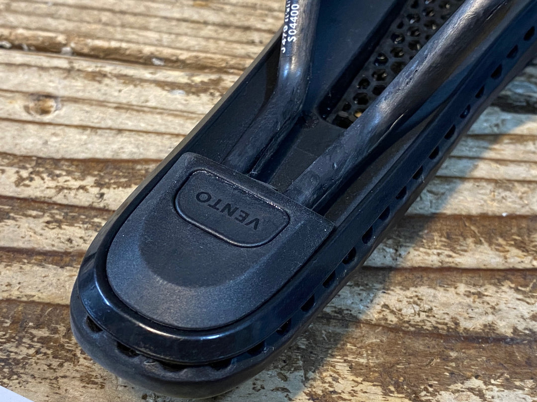 JW584 フィジーク fizik VENTO ARGO R1 ADAPTIVE 140mm サドル カーボンレール 黒