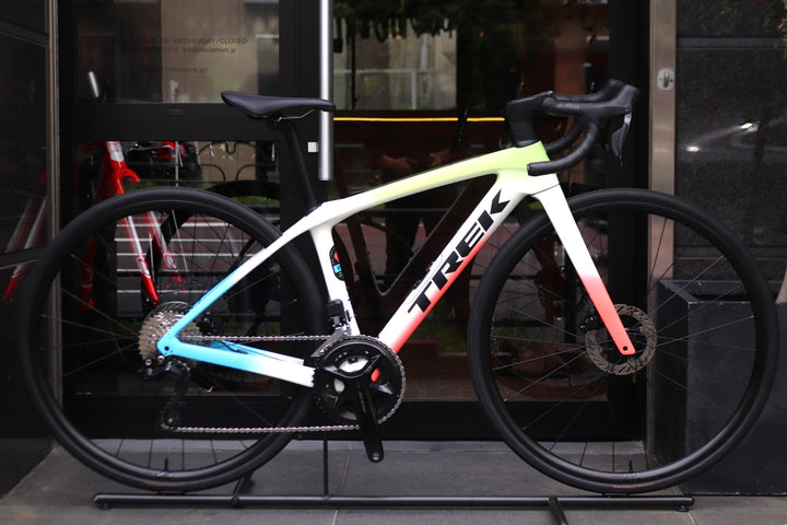 【105 Di2にカスタム！】 トレック TREK ドマーネ DOMANE SL5 GEN4 2026モデル 47サイズ シマノ 105 R7170 Di2 12S ロードバイク 【東京南麻布店】