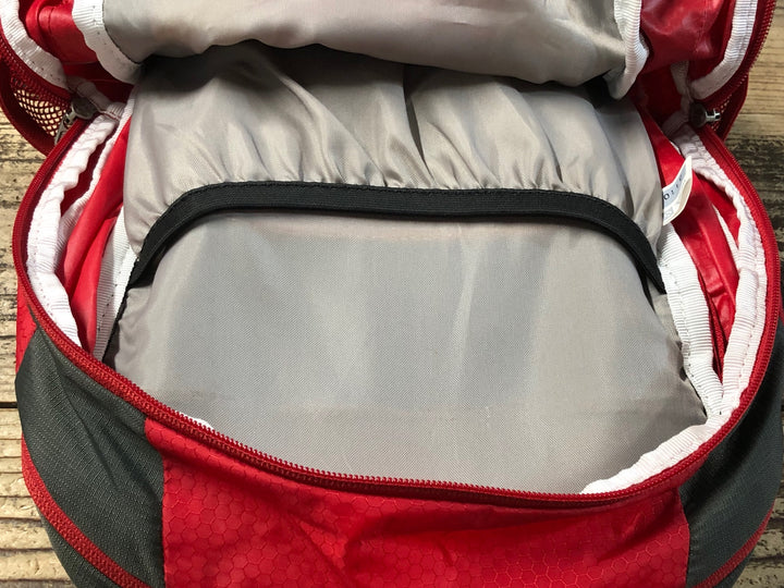 KD002 ドイター deuter RACE EXP AIR リュックサックバックパック 赤 汚れあり