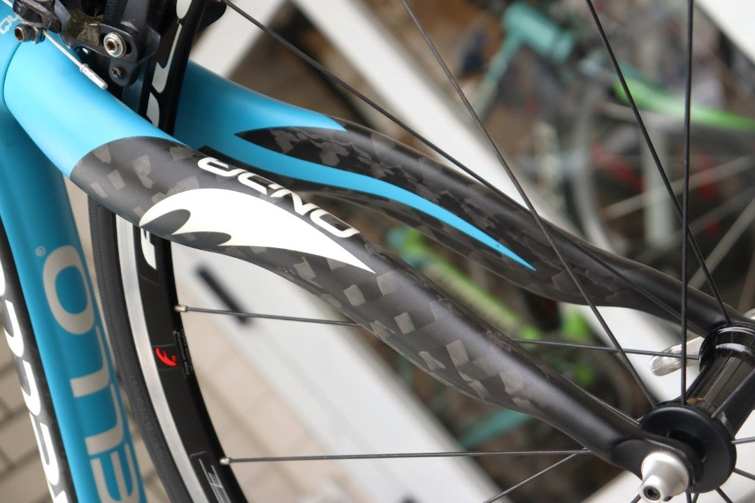 ピナレロ PINARELLO FP QUATTRO 2012モデル 515サイズ シマノ 105 5700 10S カーボン ロードバイク 【横浜店】