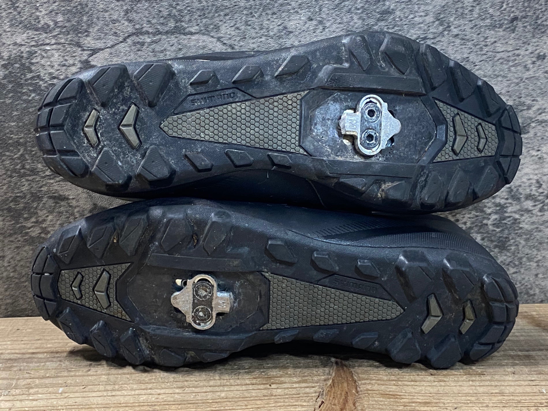 JW559 シマノ SHIMANO NE4 SHME400M L01 S ビンディングシューズ 2穴