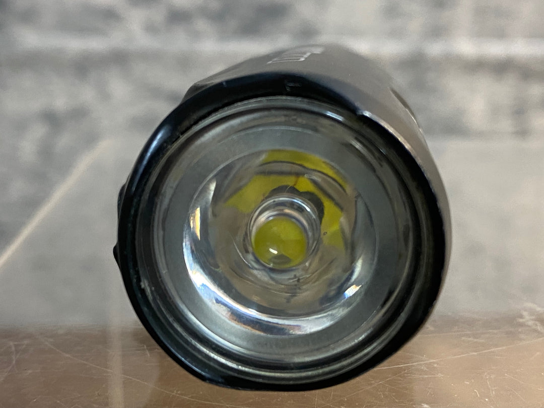 JO014 キャットアイ CATEYE VOLT700 フロントライト 本体 点灯確認済