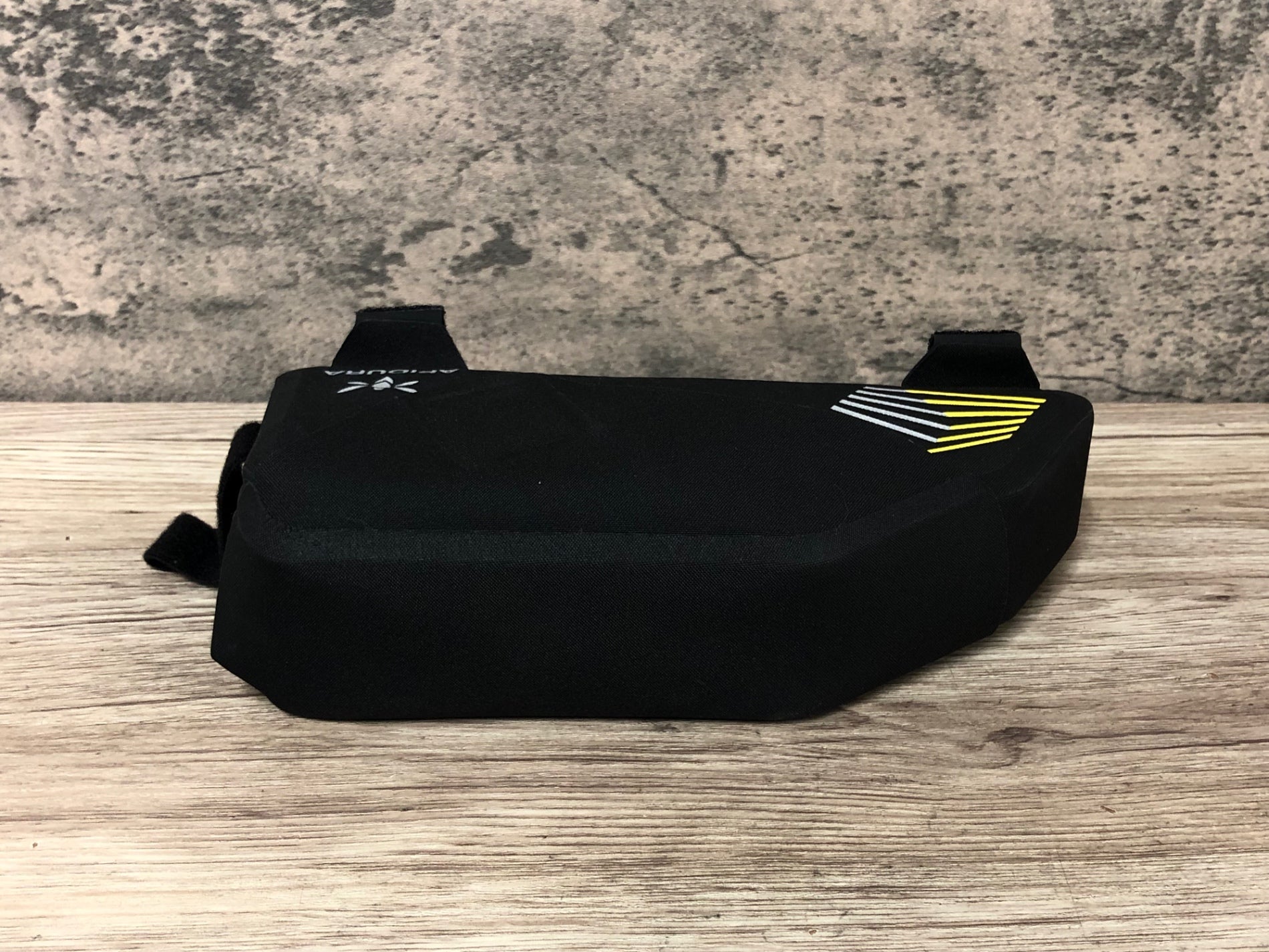 JY343 アピデュラ APIDURA RACING TOP TUBE PACK 1L トップチューブ
