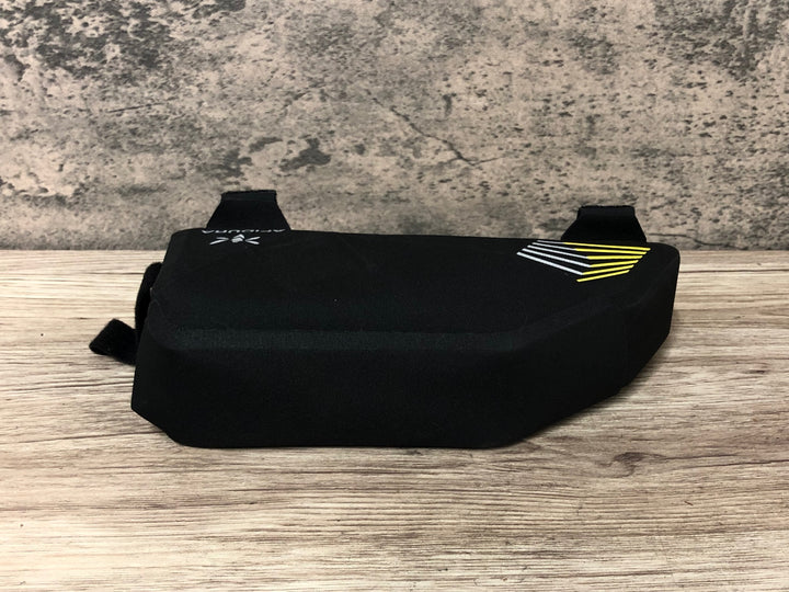 JY343 アピデュラ APIDURA RACING TOP TUBE PACK 1L トップチューブバッグ 黒