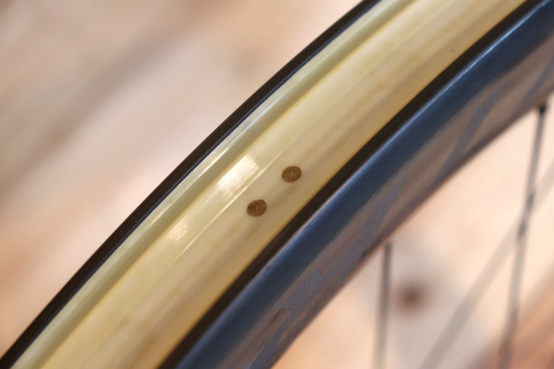ボントレガー BONTRAGER アイオロス AEOLUS RSL 62 カーボン チューブレス フロントホイールのみ 23C 【千葉店】