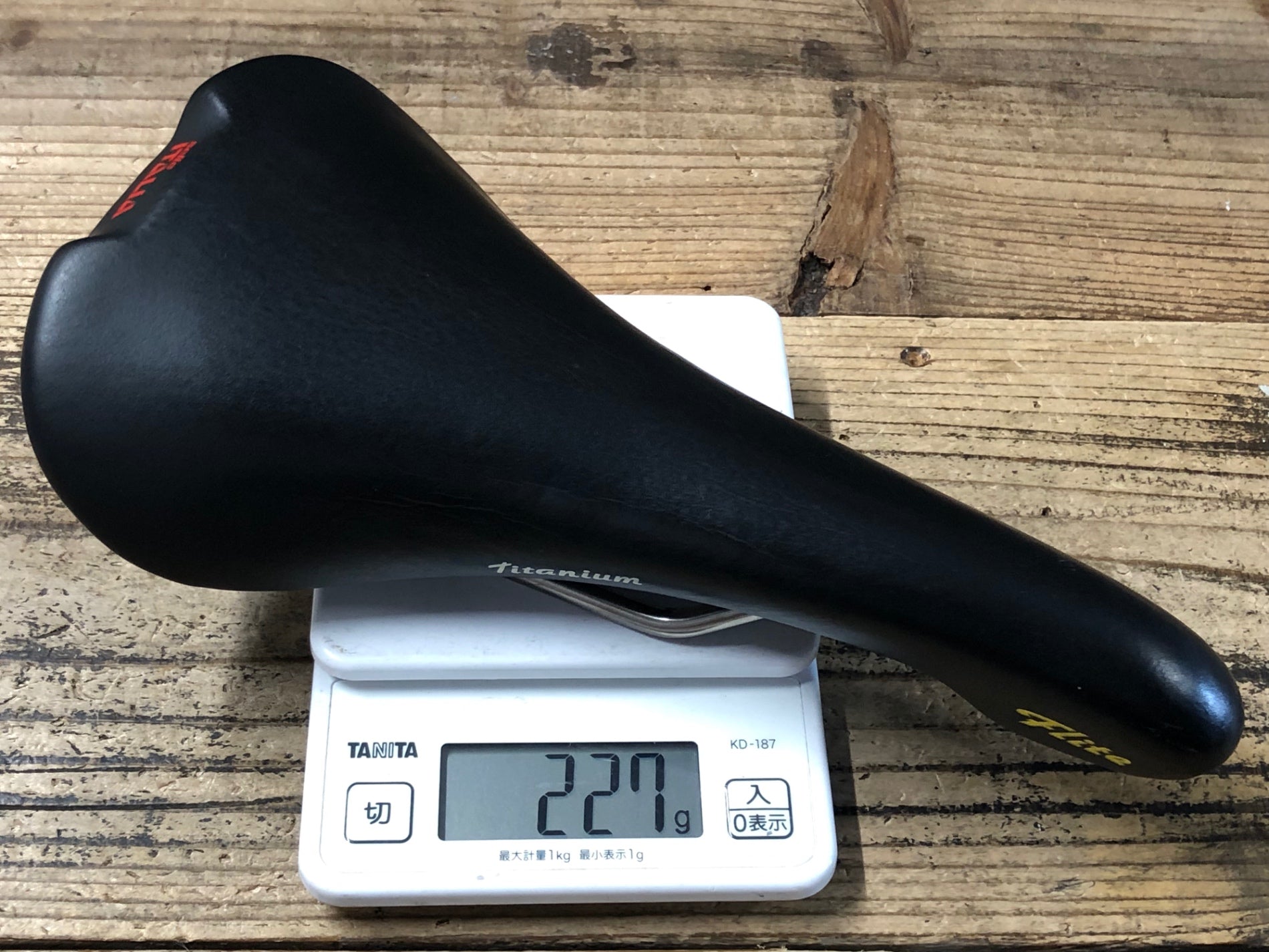 KI375 セライタリア Selle Italia フライト チタニウム FLITE Titanium
