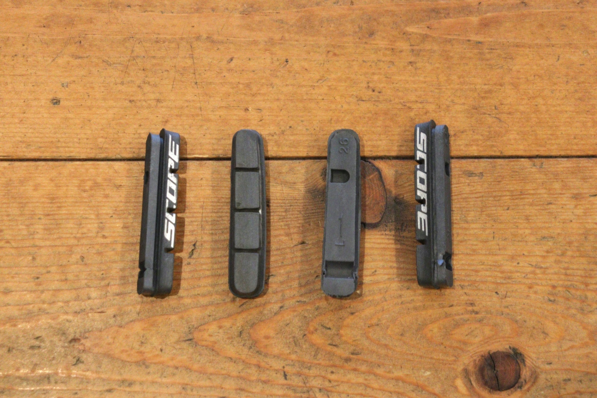 スコープ SCOPE R4C TLR カーボン チューブレスレディ ホイールセット