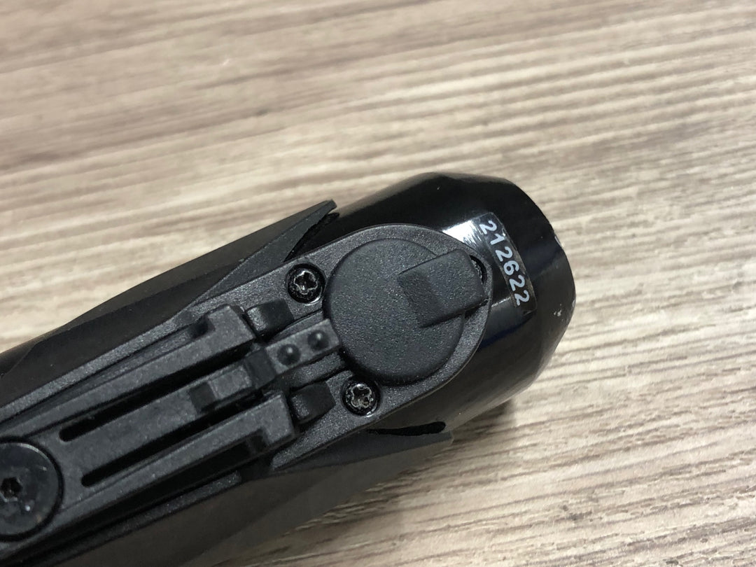 JW048 キャットアイ CATEYE VOLT 400 フロントライト 点灯確認済