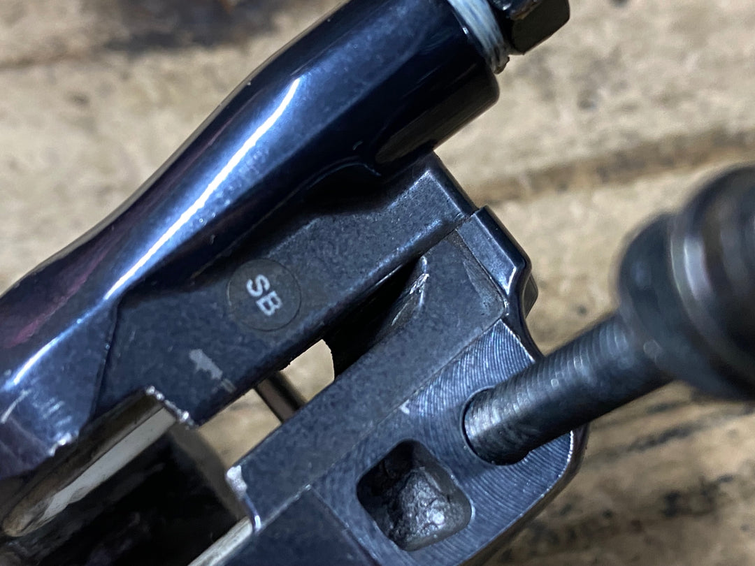 KM190 シマノ SHIMANO アルテグラ ULTEGRA BR-R8070 ディスクブレーキ 片側のみ