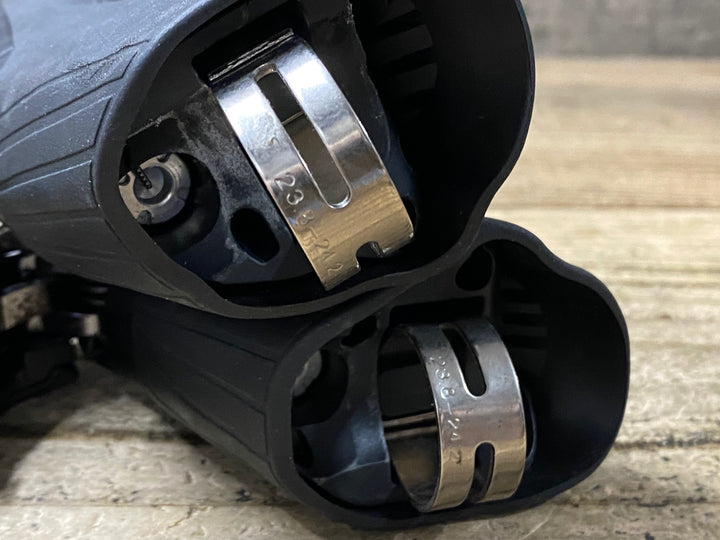 KG784 シマノ SHIMANO 105 ST-R7000 STIレバー 2x11S 左右セット ※左レバークランプ部ひび割れのためジャンク