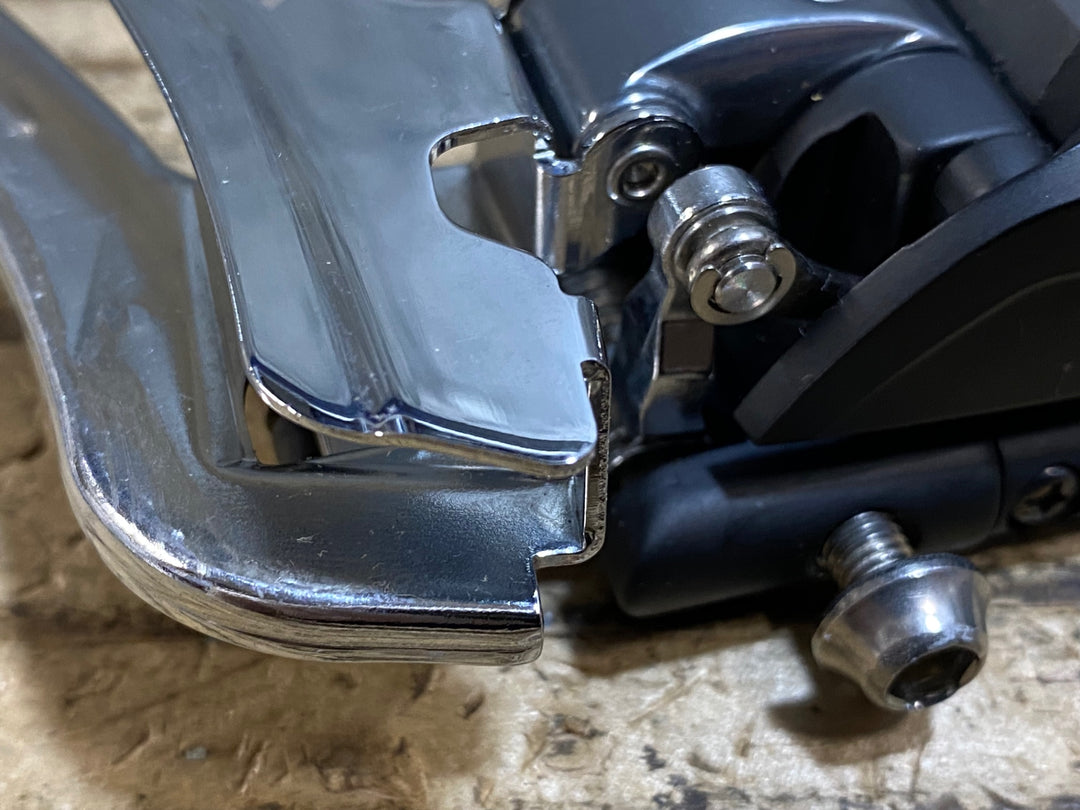 KI148 シマノ SHIMANO アルテグラ ULTEGRA FD-6770 フロントディレーラー Di2 接続確認済み ※座金欠品