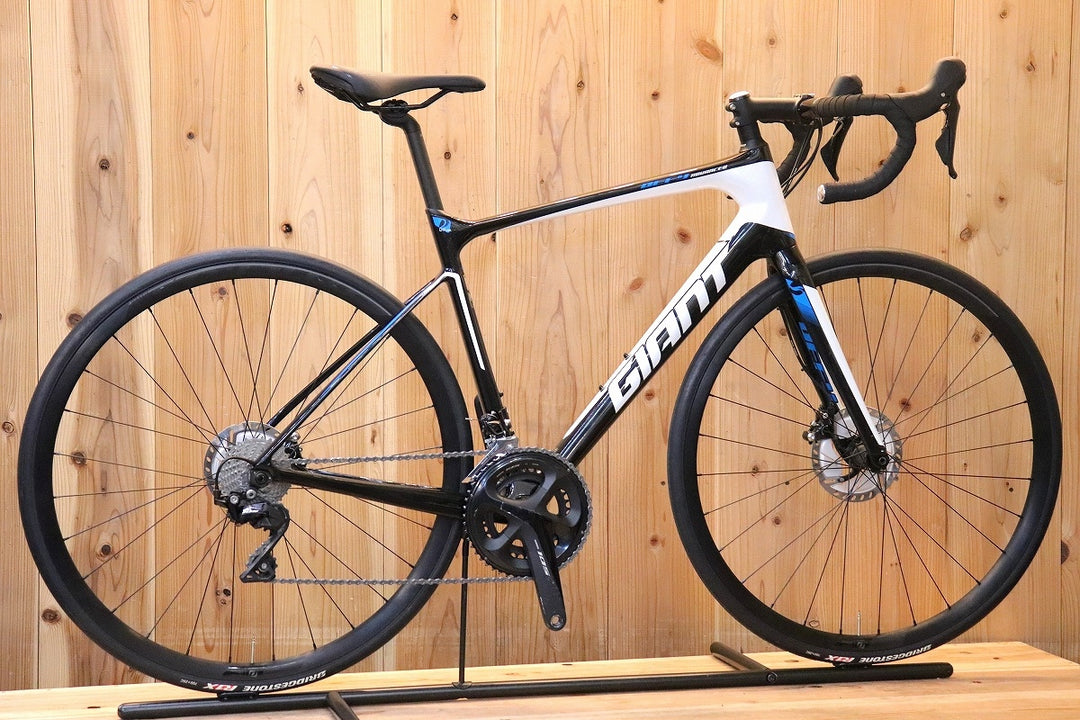 ジャイアント GIANT ディファイ DEFY ADVANCED 2 2017年モデル Mサイズ シマノ 105 R7020 11S カーボン ロードバイク 【芦屋店】