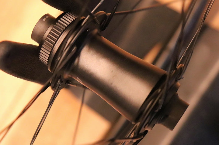 ジップ ZIPP 404 FIRECREST TUBERESS DISC カーボン チューブレスレディ ホイールセット シマノ 11S/12S 【芦屋店】