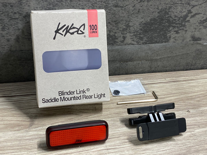 KQ698 ノグ KNOG BLINDER LINK リアライト 点灯確認済み