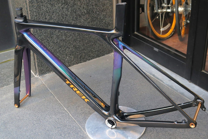 トレック TREK マドン MADONE SL7 GEN8 2025モデル Mサイズ カーボン ディスク ロードバイク フレームセット 【東京南麻布店】