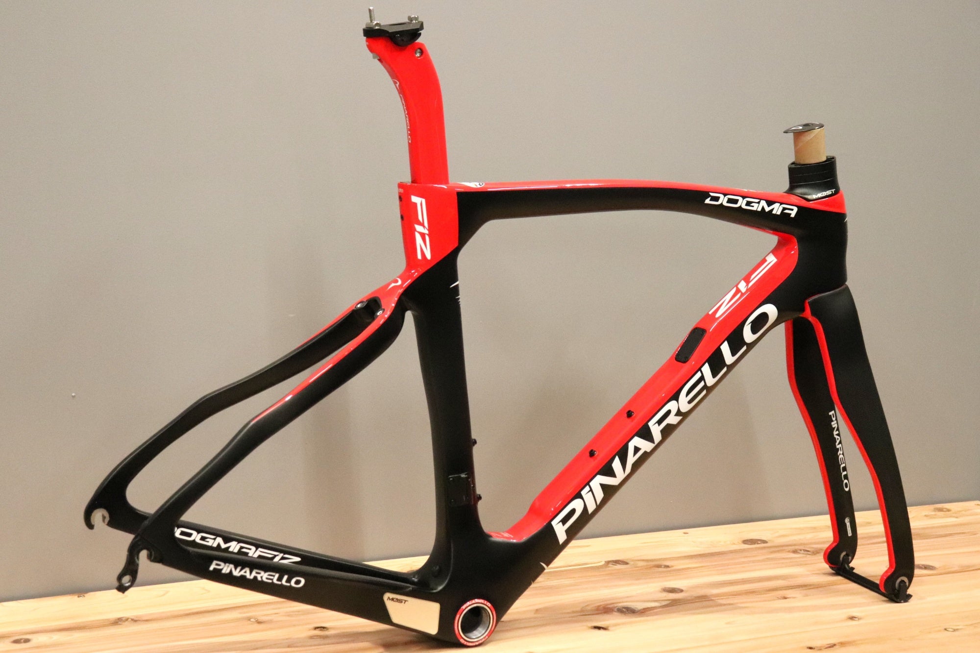 ピナレロ PINARELLO ドグマ DOGMA F12 2021モデル 500サイズ カーボン