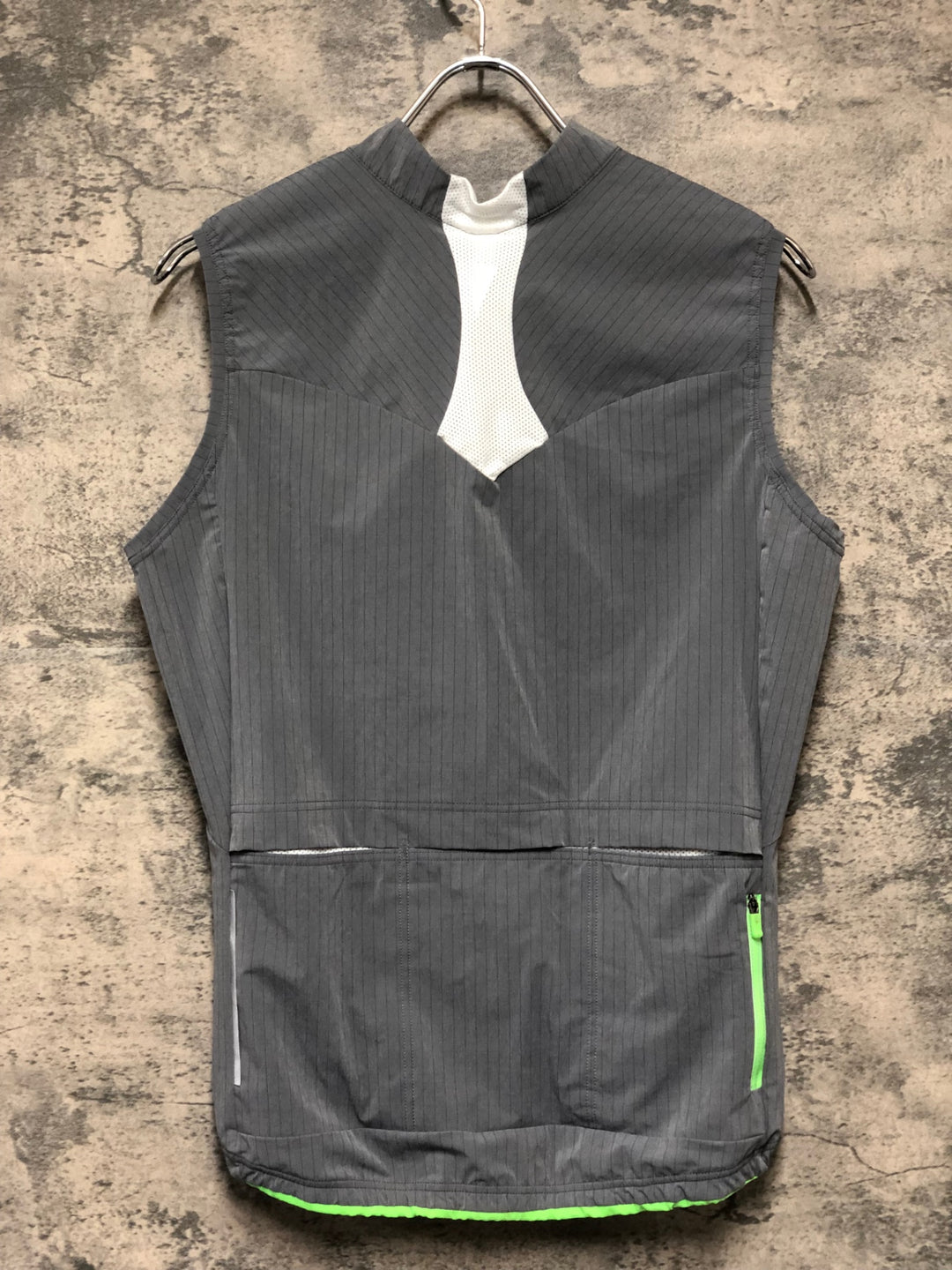 KP569 Q36.5 ジレ サイクルベスト グレー M